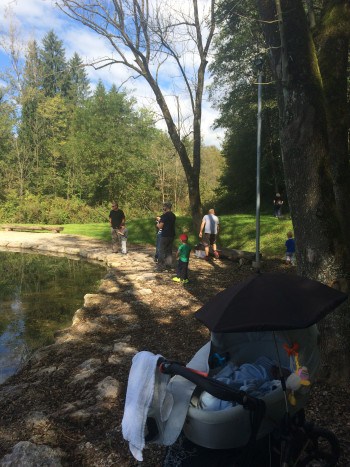 01_2_Mulc Erik mirno spančka v senci