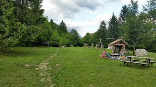 igrišče kamp adren.