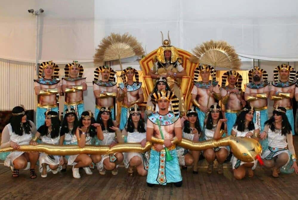 Skupinja maska Egipčani in Kleopatra izpred nekaj let. prav tako produkt skupine veselih Ptujčanov :)